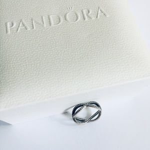 PANDORA CROSSING PATHS RING
